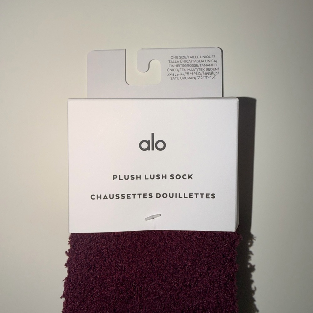 ALO Yoga Plush Lush Sock - Burgundy